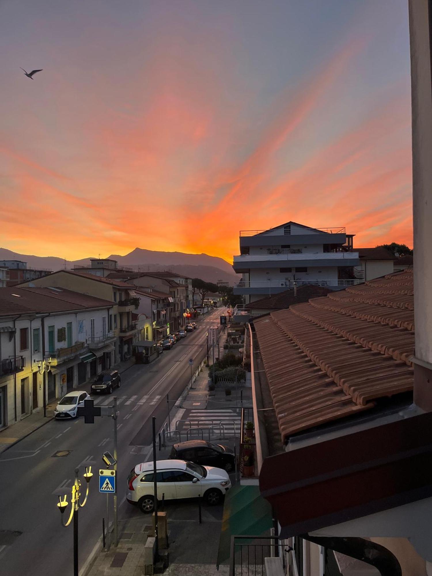 Appartamento Marco Polo Viareggio Exterior foto