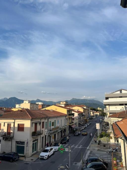 Appartamento Marco Polo Viareggio Exterior foto